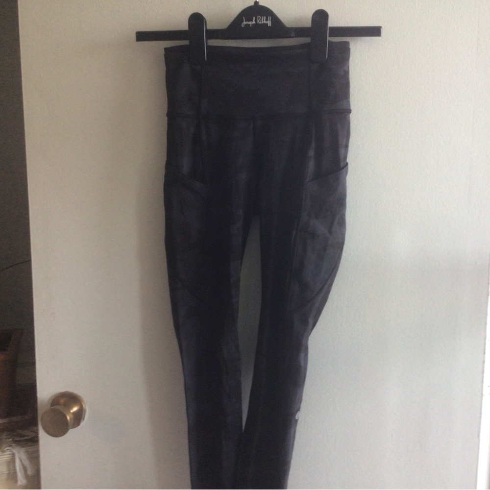 lululemon athletica navy Leggings Sleek and Form-Fitting